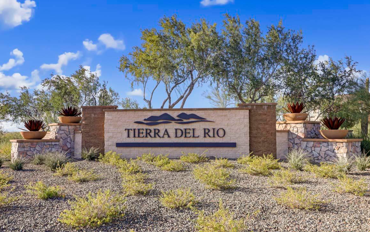 Tierra Del Rio community entrance monument in Peoria, Arizona